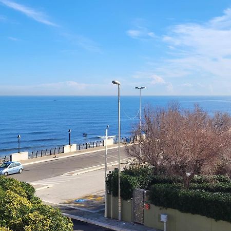 Отель Casa Al Mare Бари Экстерьер фото